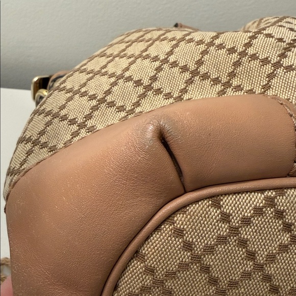 Gucci Sukey Diamanté Shoulder Bag with Crossbody Strap - Picture 4 of 6